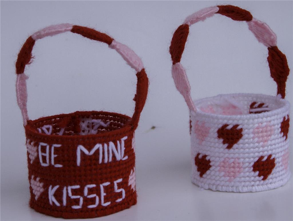 Valentine's day candy bouquet "Mini Valentine's Day Baskets"