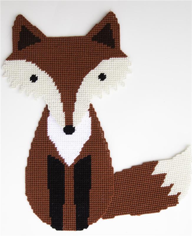 "Fox Wall Hanging" Plastic Canvas Pattern